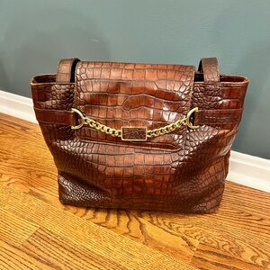 ORO Vittadini Vintage Shoulder Bag